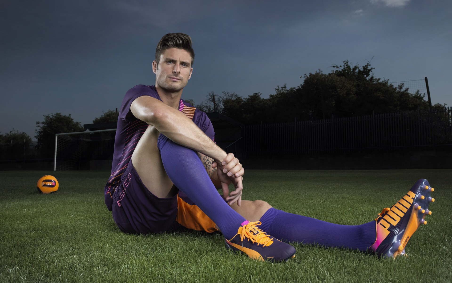 C罗罚点球要单挑守门员？足球新规引爆争议，体育竞技变味了？C罗点球单挑门将惹争议，新规被指让足球变味